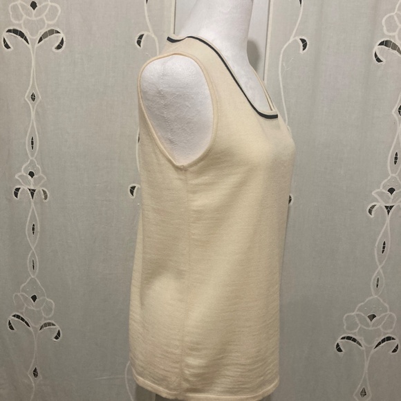 Escada Sleeveless Top, Cream and Black, Size 34 (Fits Like 2 or 4 US) - Picture 8 of 13